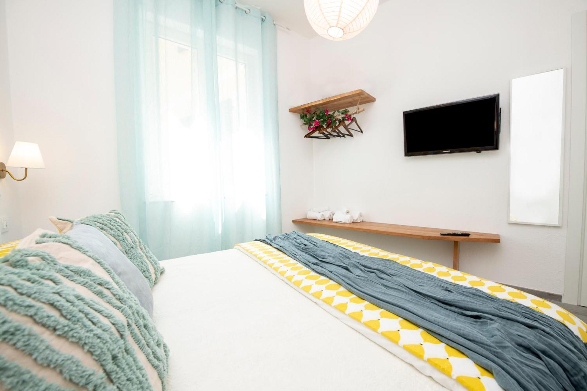 Amoneglia Hotell Eksteriør bilde